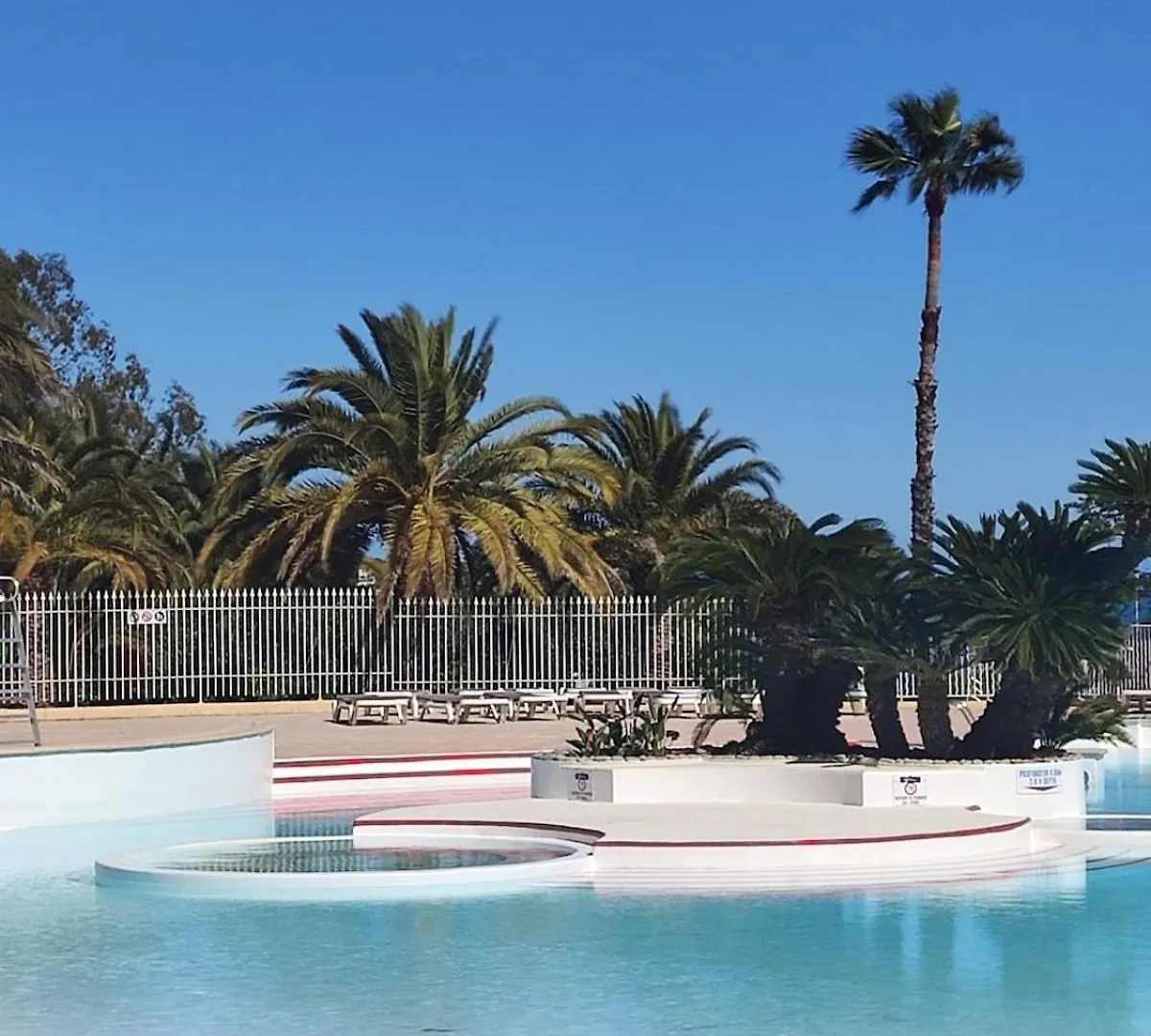 Village Vacances Cap Esterel , Agay , T2 Climatise Vue Mer Panoramique - Acces De Plain-Pied Au Calme Rare Sur Le Site - Piscines Et Parking Couvert Inclus Saint-Raphael  0*, Saint-Raphael (Var) France